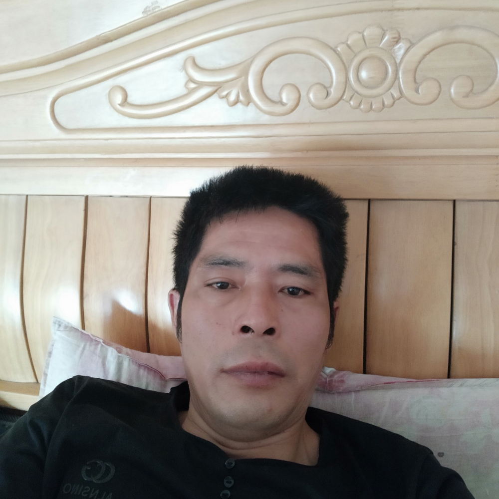 从容闻爱情的照片