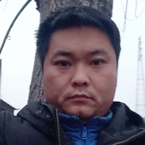 喜悦回眸秋月的照片