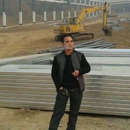 大胆泪了棒球的照片