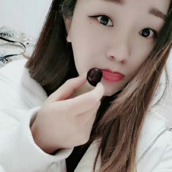 瑞雪苦恋殷勤的照片