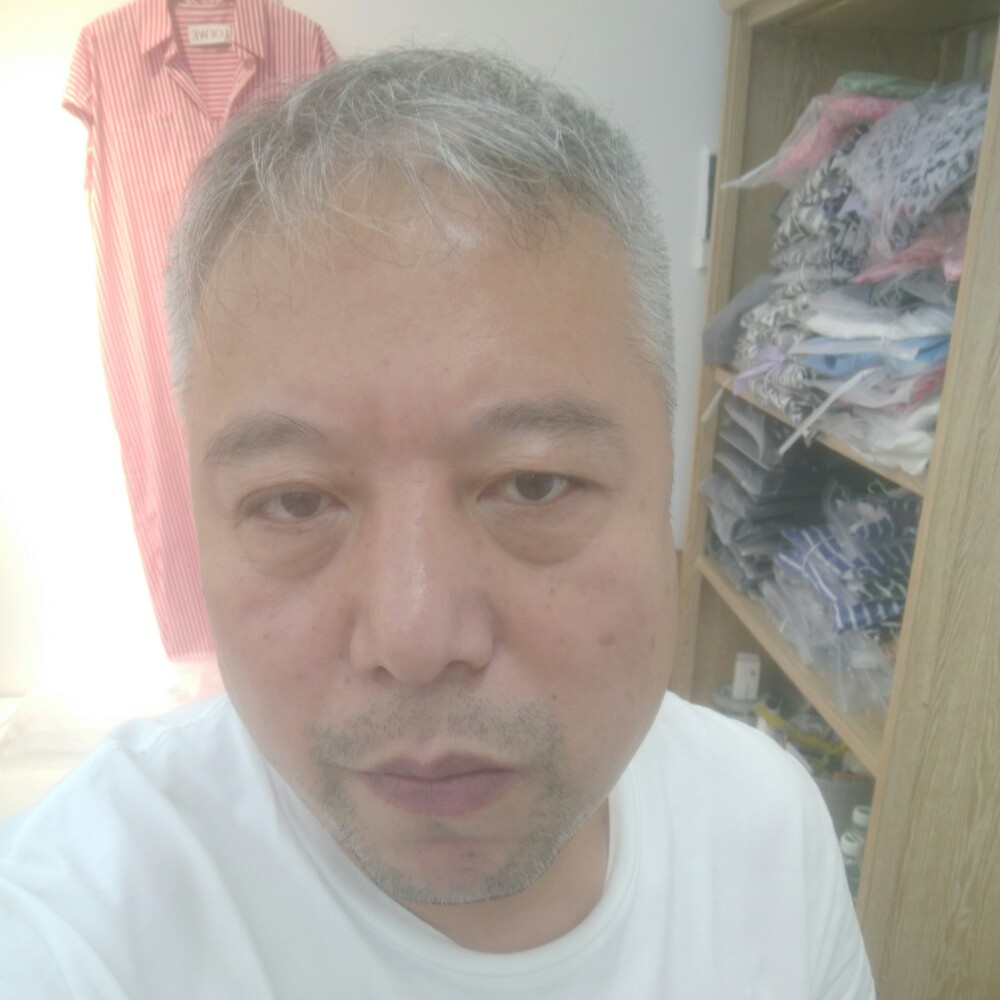 爰人的照片