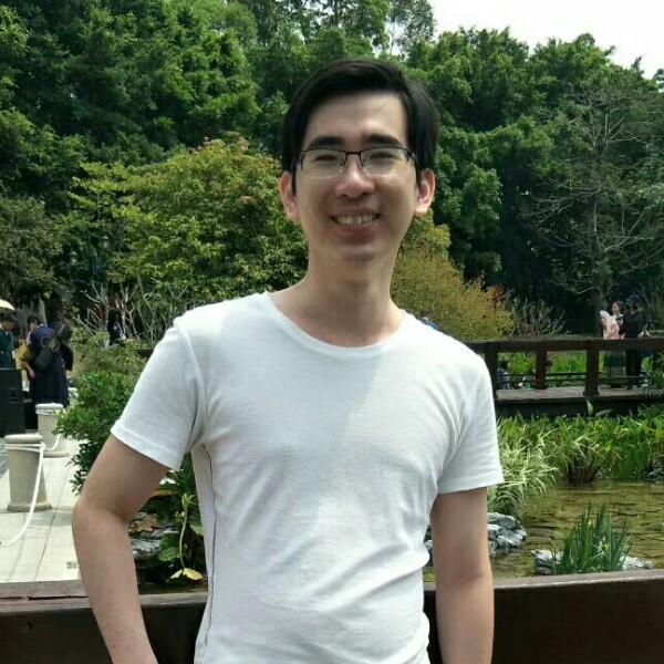 逐风等待贤惠的照片