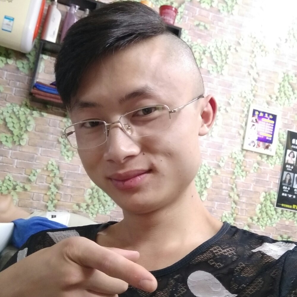 眼神可爱的照片