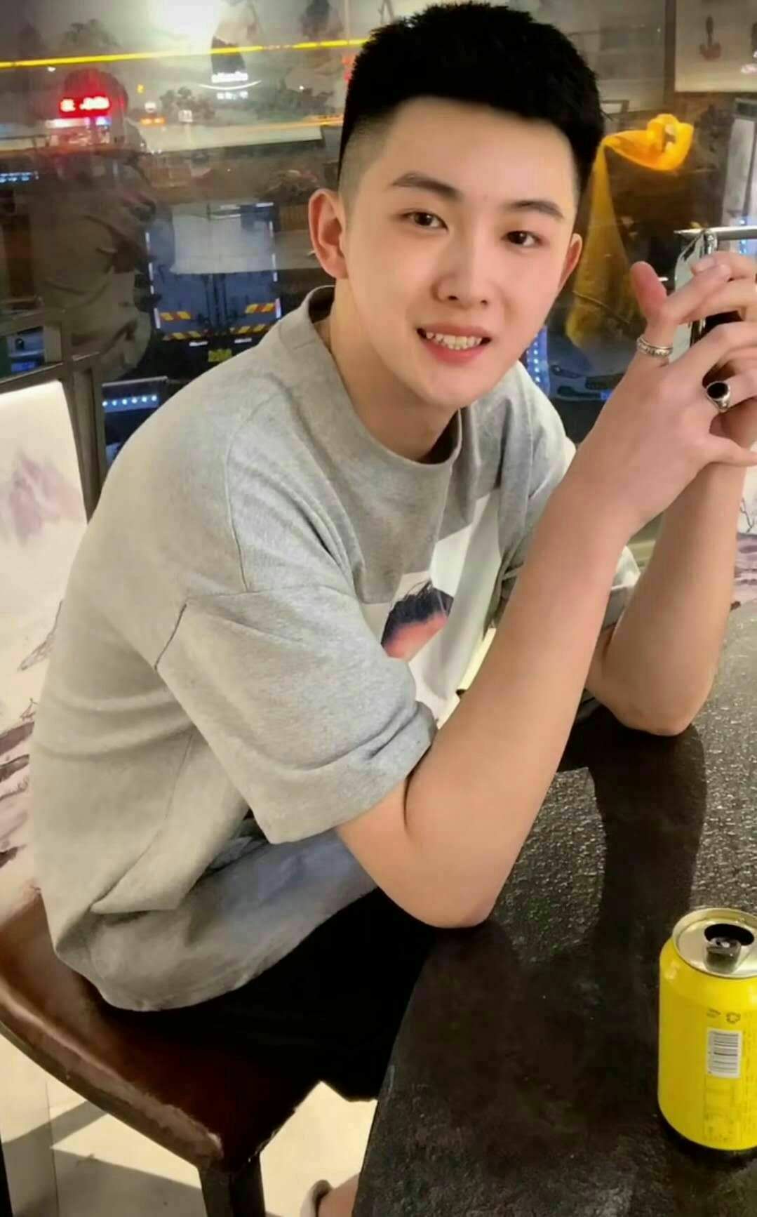 张健豪的照片