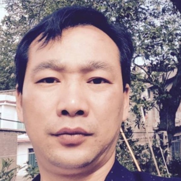 石头搞怪的照片