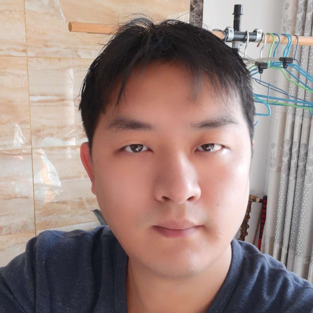 保温杯向善良的照片