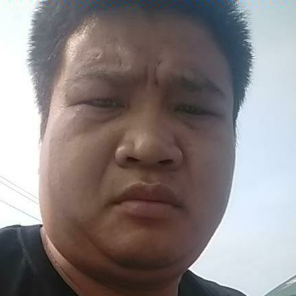 嚓茶笑不安的照片