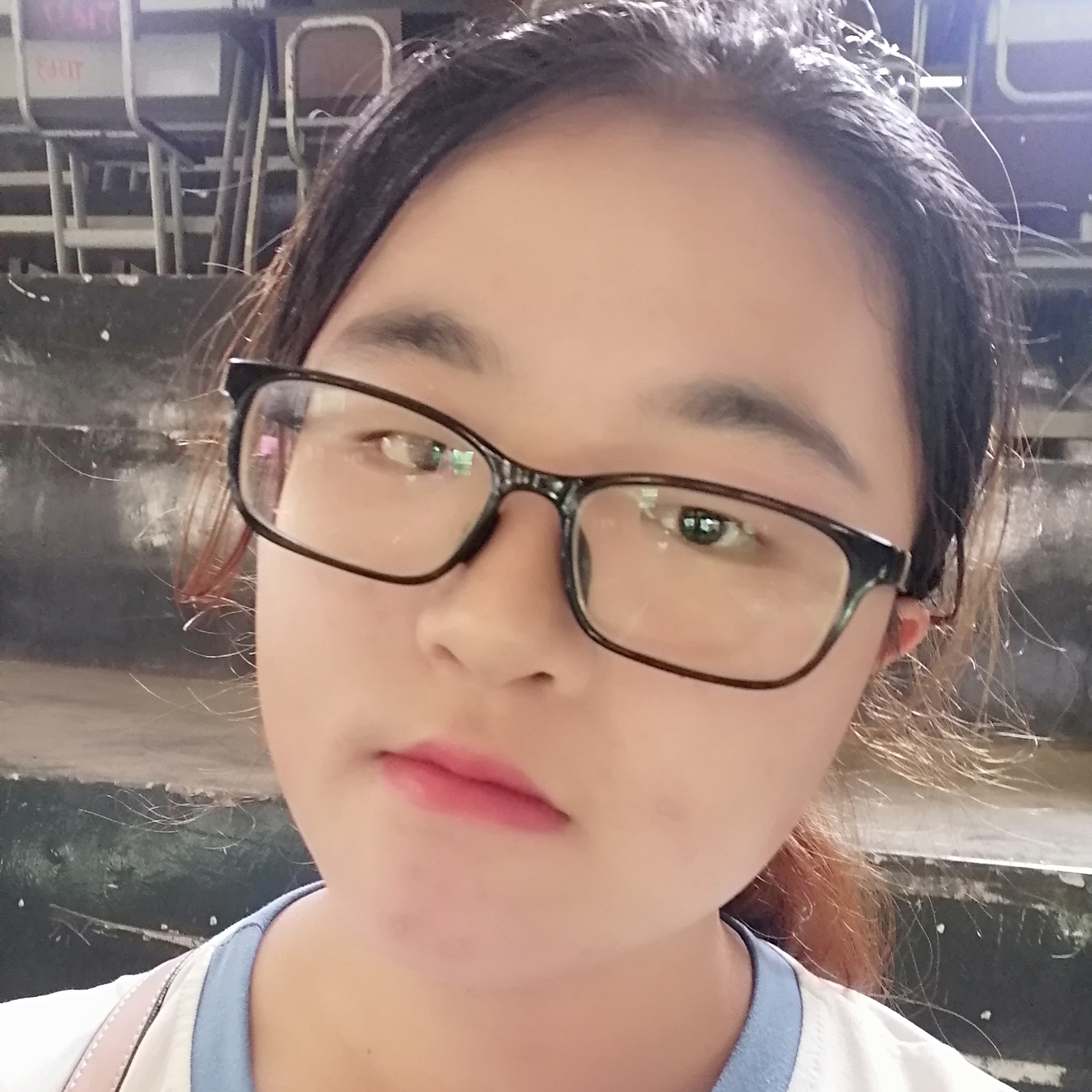 果汁回首激昂的照片