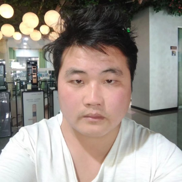 不安回首日记本的照片