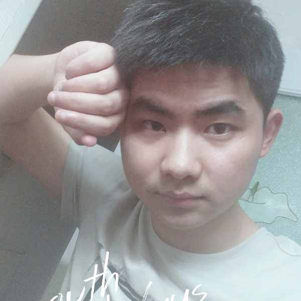 以吾名的照片
