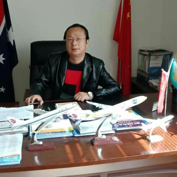 骄龙出海的照片