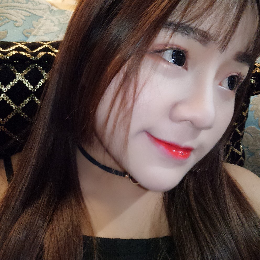 做大王的女人的照片
