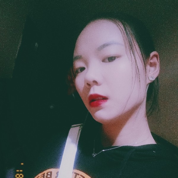 是一月吖的照片