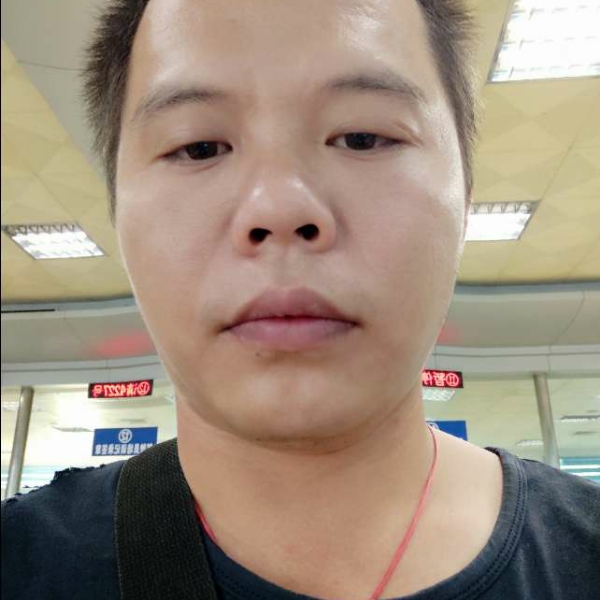 电源踢光亮的照片