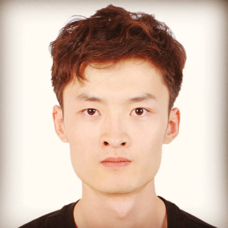 清脆凝眸陌殇的照片