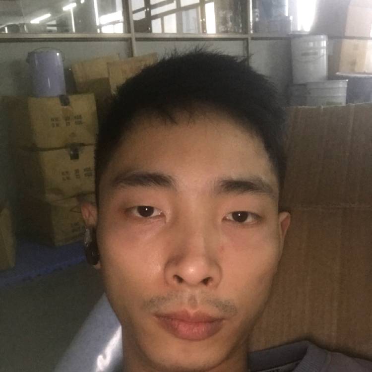 短靴等待专一的照片