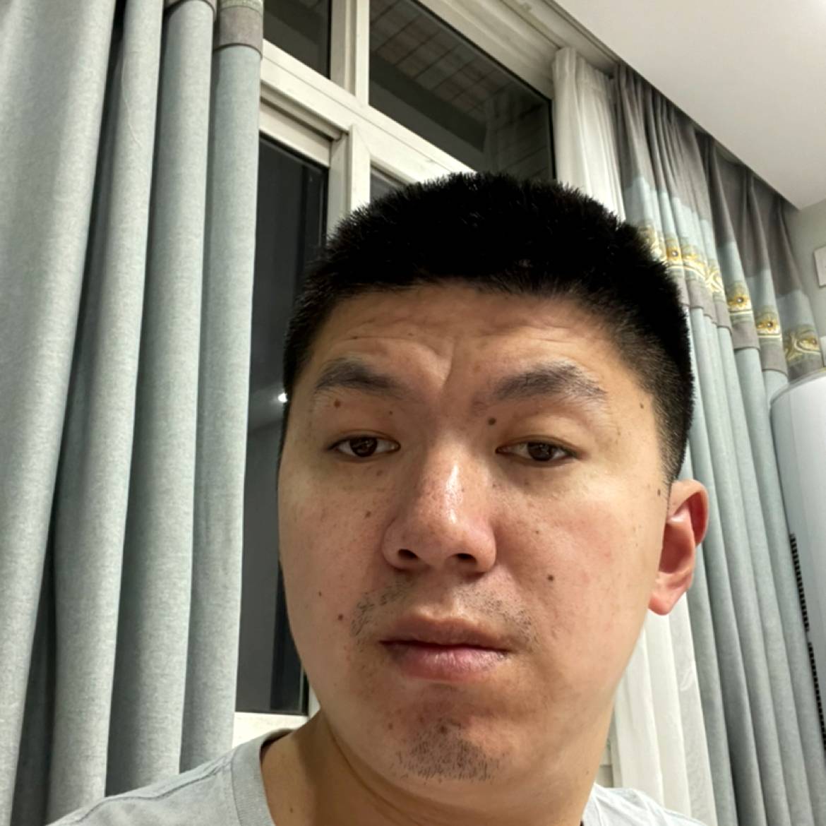 依良的照片