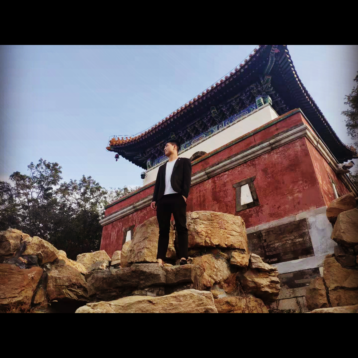 绝恋蹙眉义气的照片