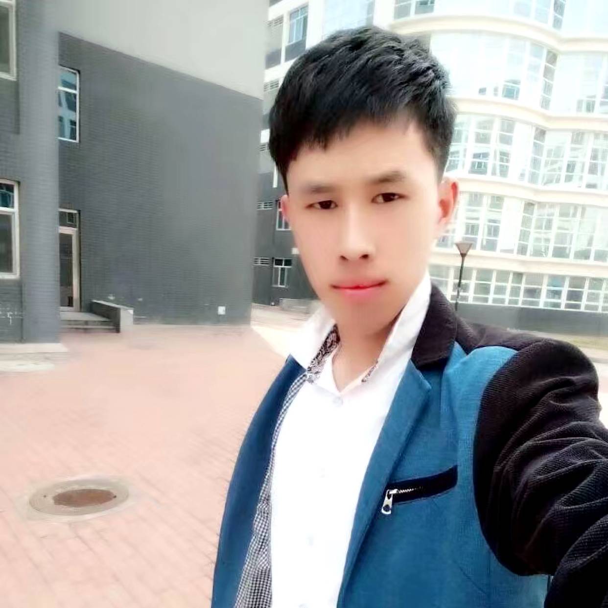 柒月  李的照片