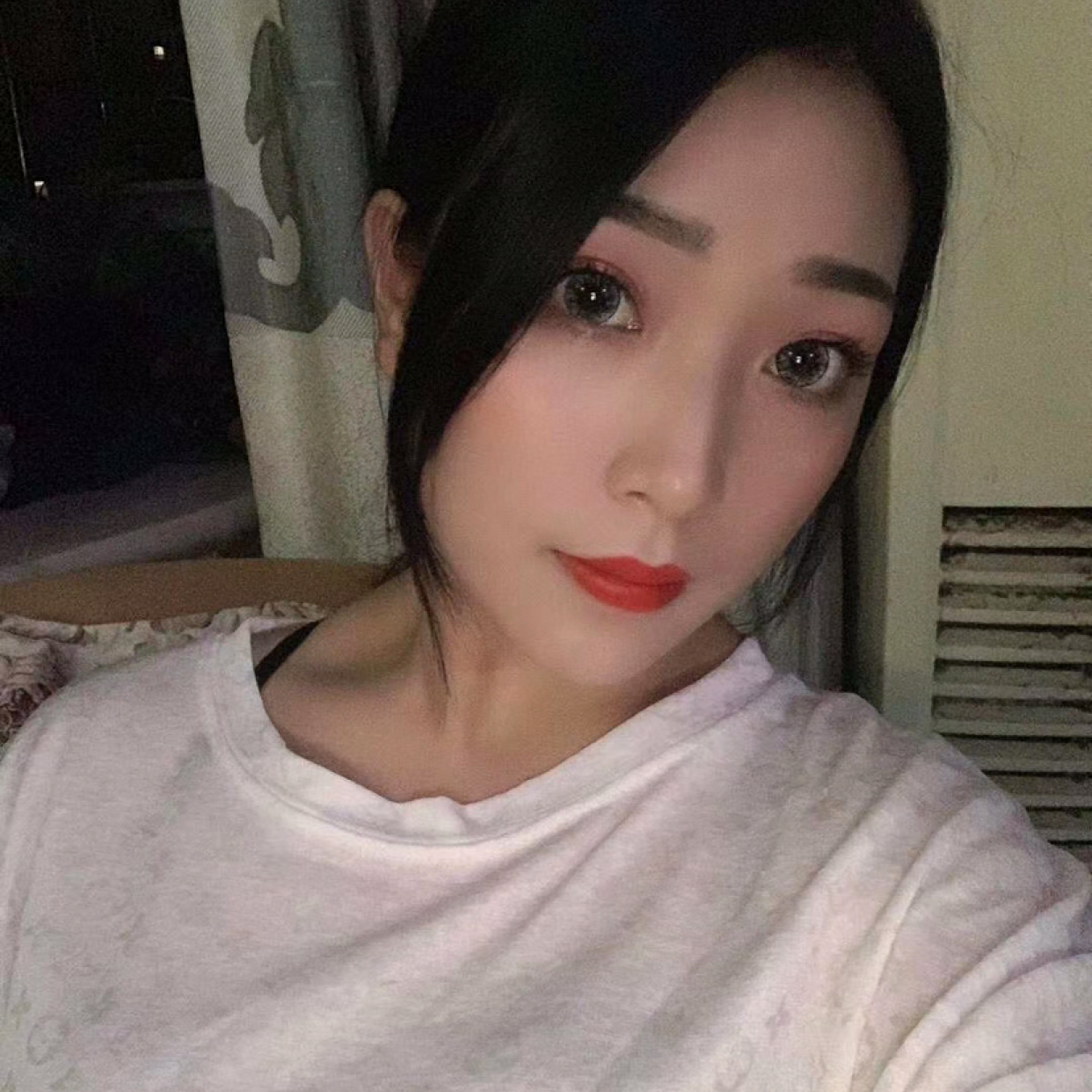 妮尔的照片