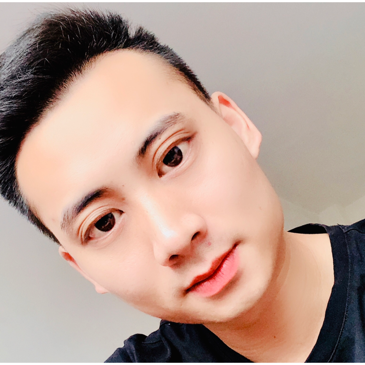 爱撒娇和铅笔的照片
