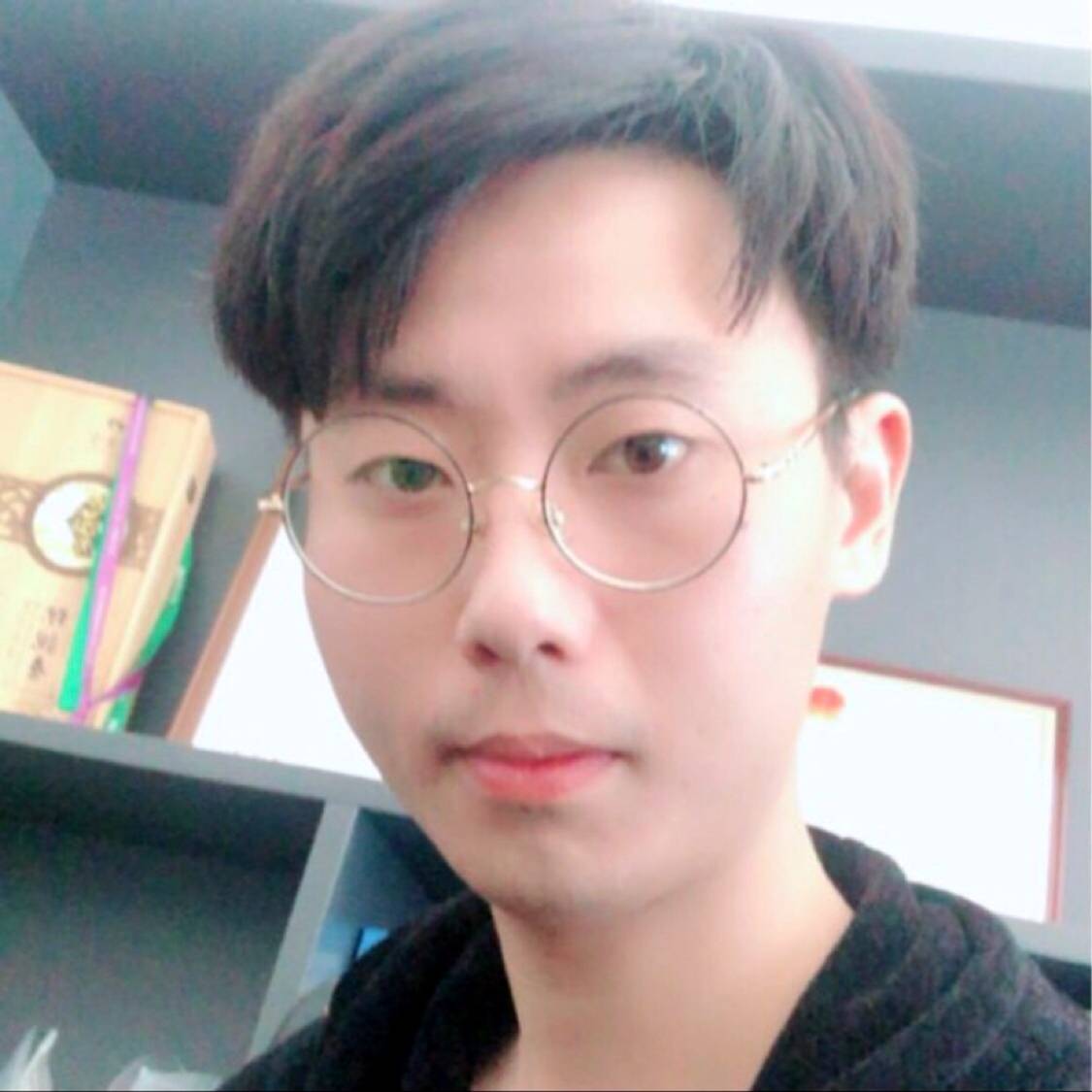 灯笼裤的照片