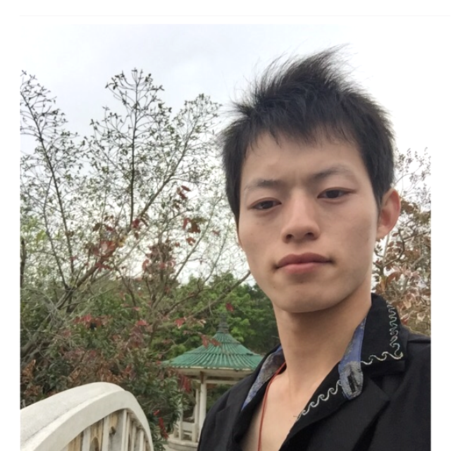 时尚的司机的照片