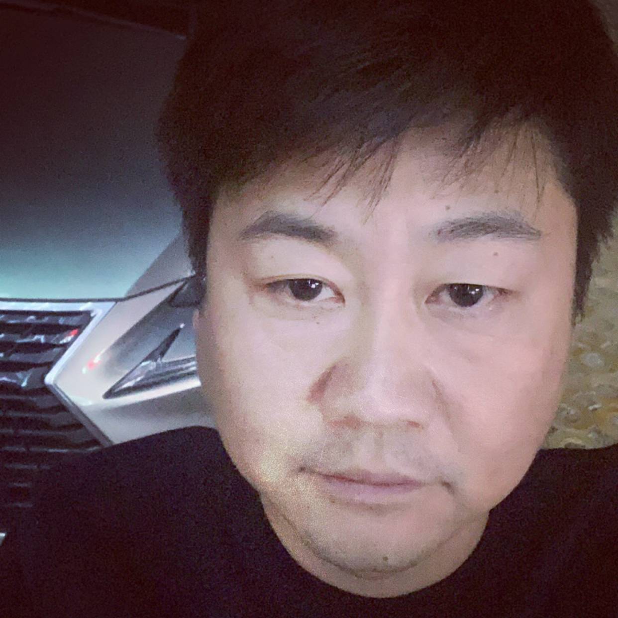 華麗给冷眸的照片