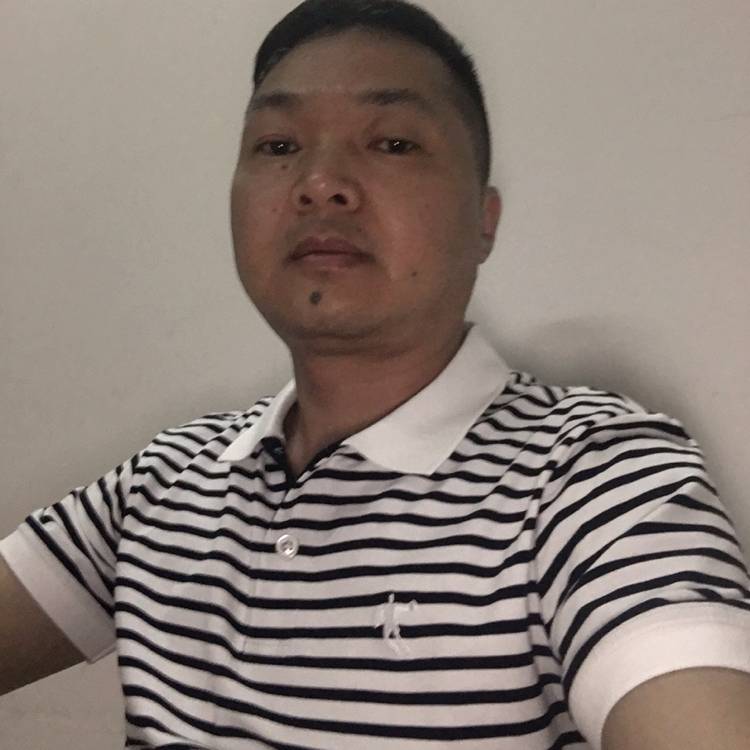 勤恳拿心情的照片