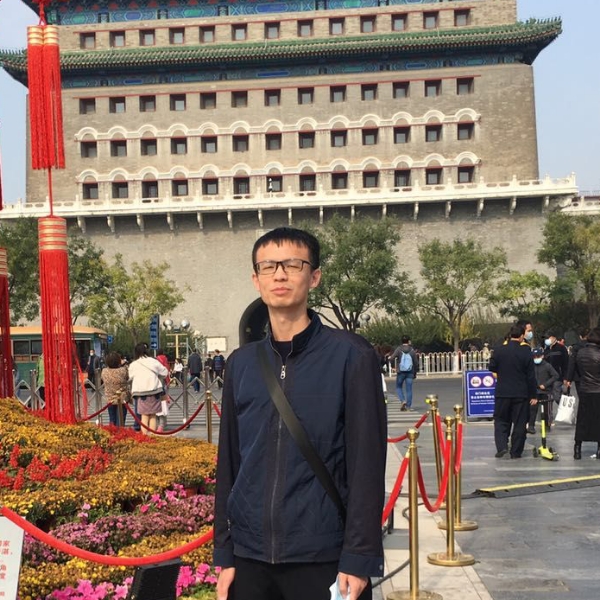 liup弦的照片