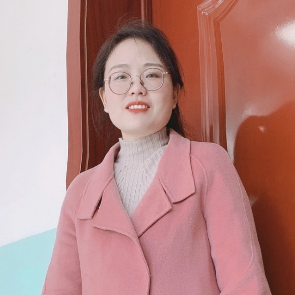 张倩的照片