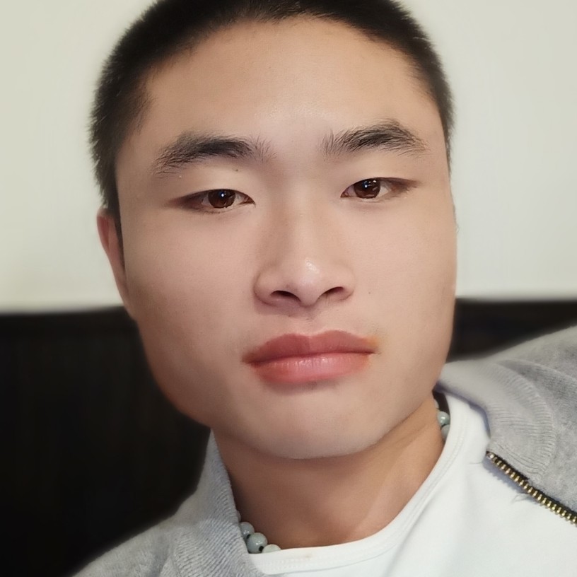 叼着奶瓶逛青楼的照片