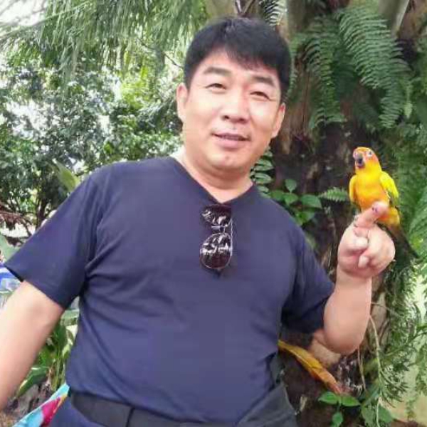 赵忠伟的照片