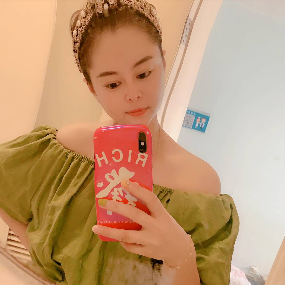 马丽娜的照片