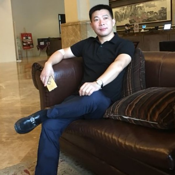 万东的照片