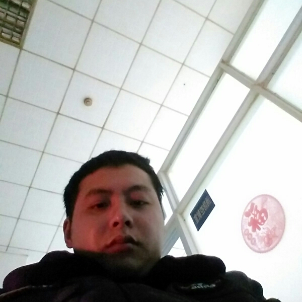 王华建的照片