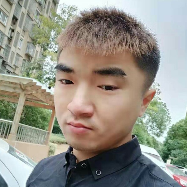 琉陨的照片