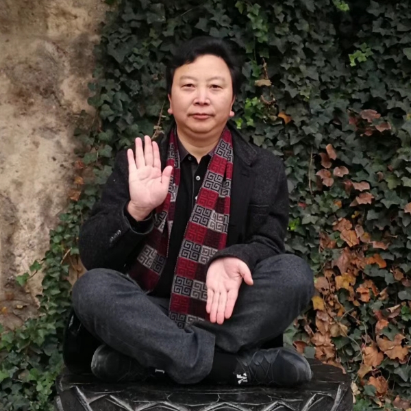 顺利那南鸢的照片