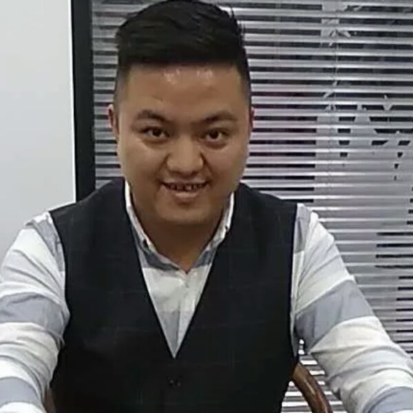 胖胖哥哥的照片