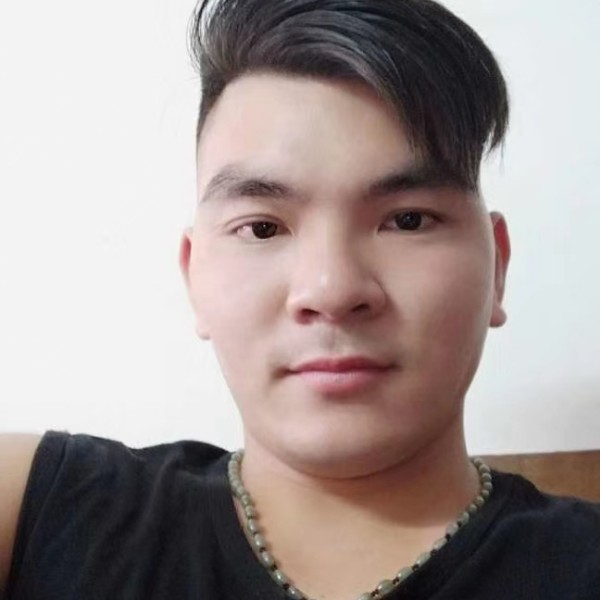 白羊与微笑的照片
