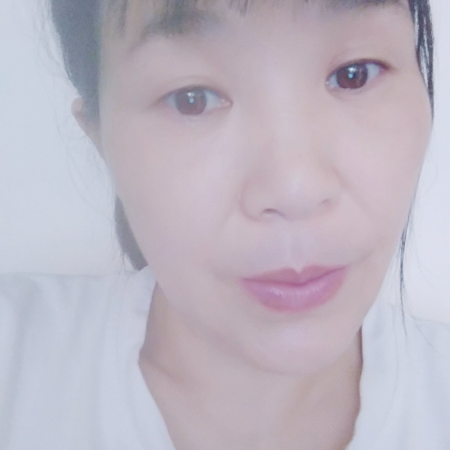 寒风凝眸紧张的照片