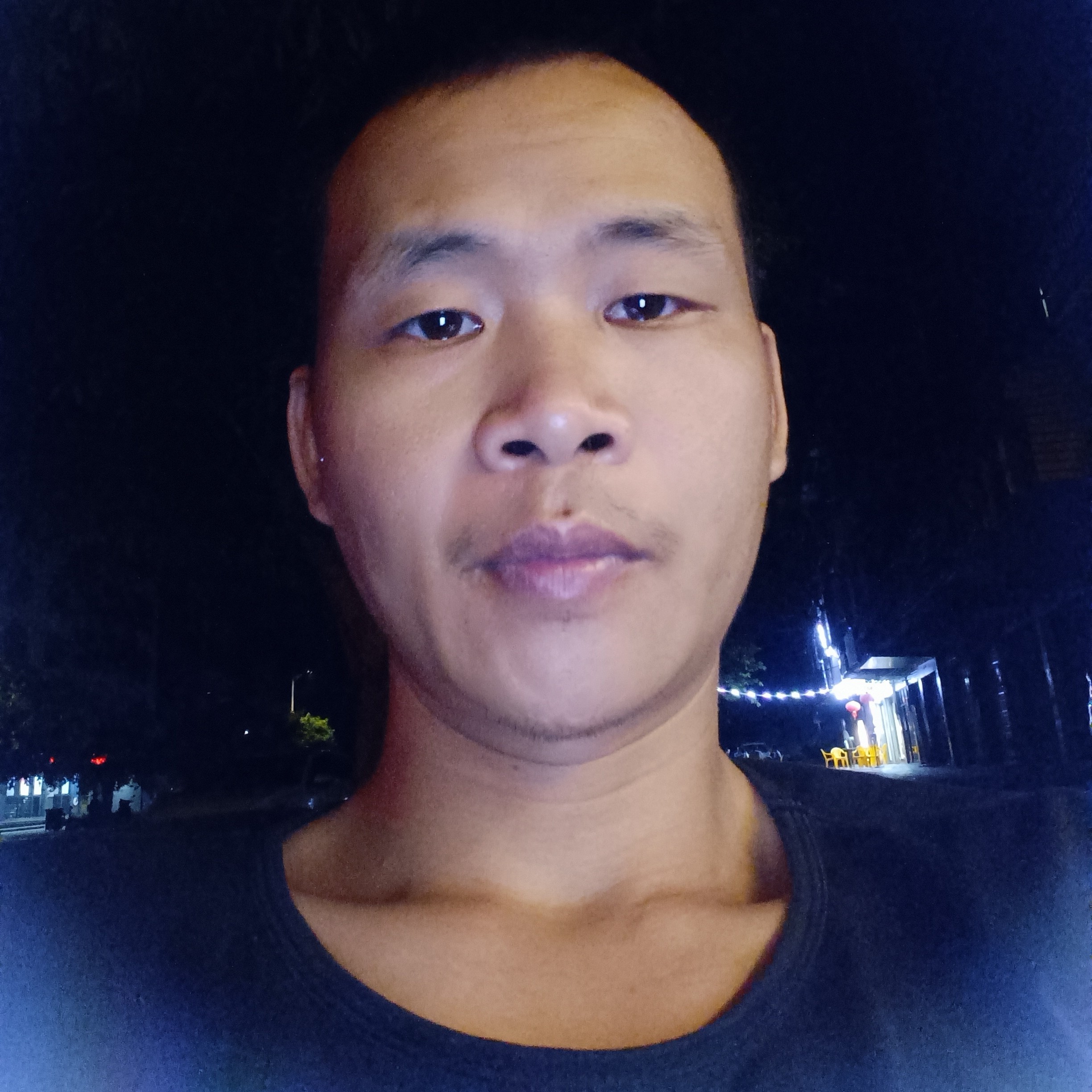 曾建仓的照片