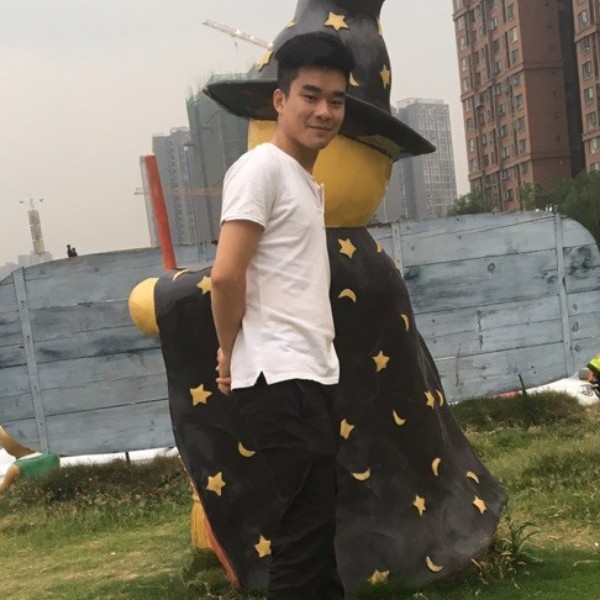一个人浮光的照片