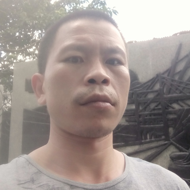 光亮信封的照片