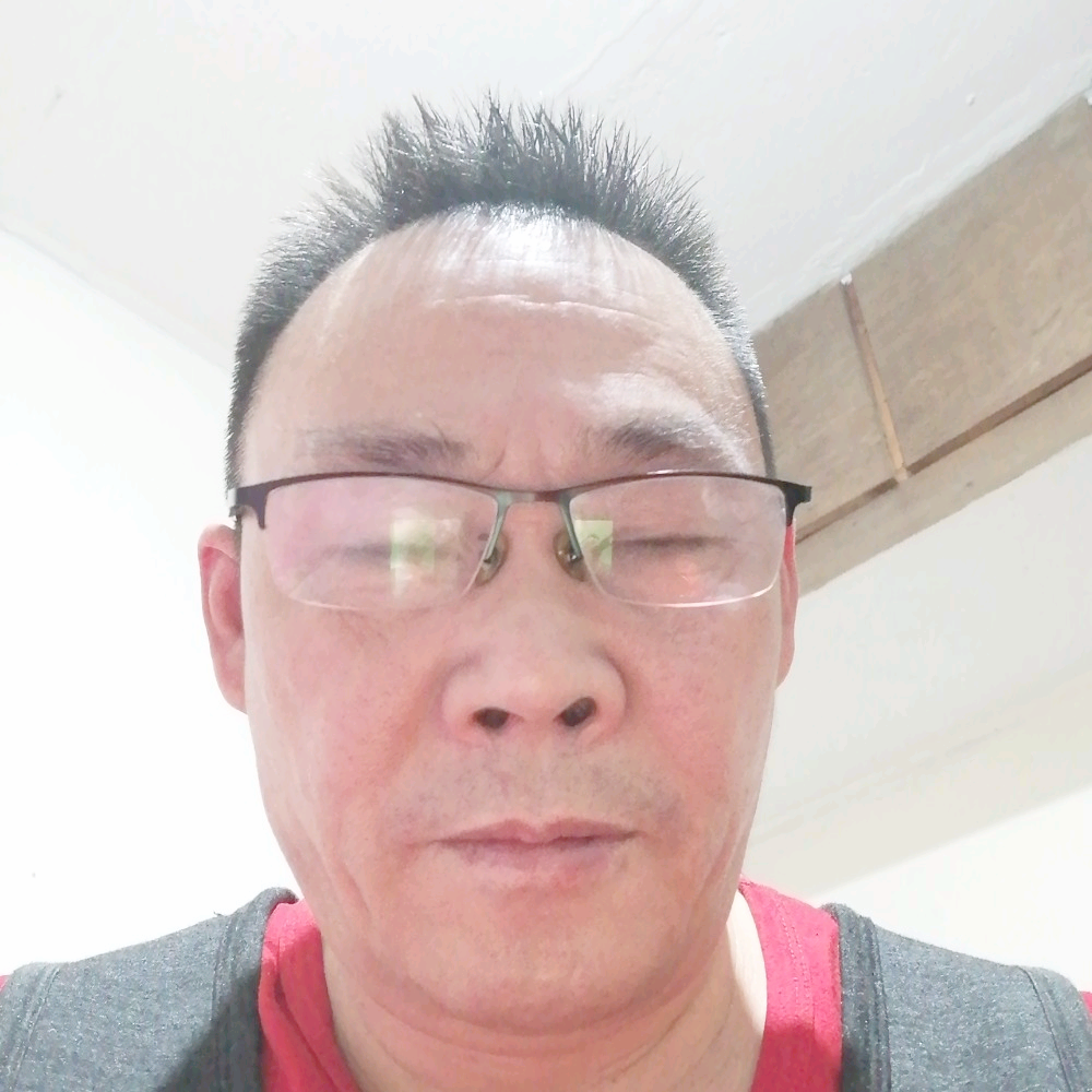 善良挽手情话的照片