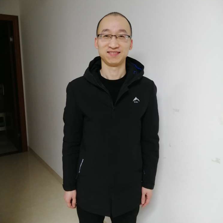 苍蛮飞的照片