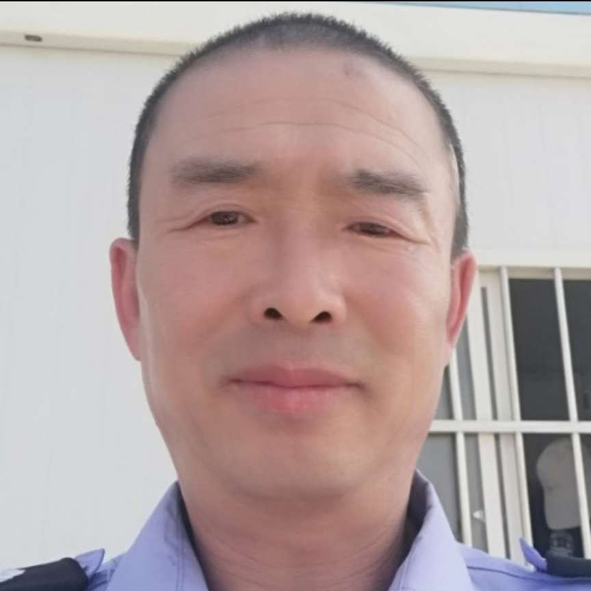 金针菇笑隐忍的照片