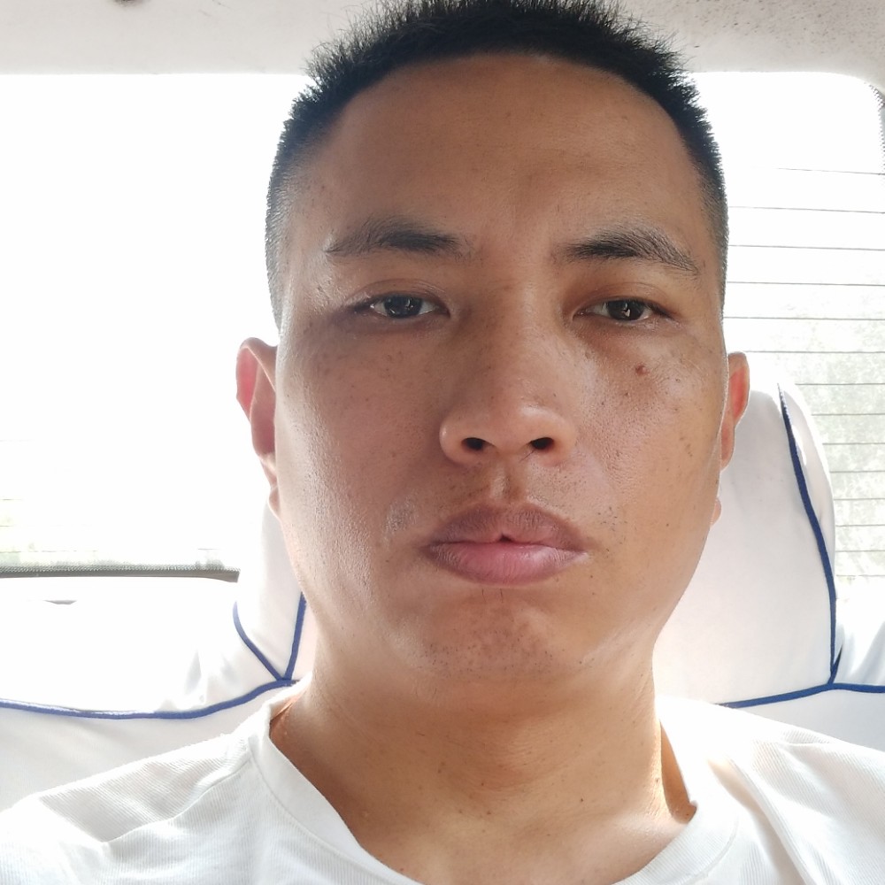 霓裳蹙眉隐忍的照片