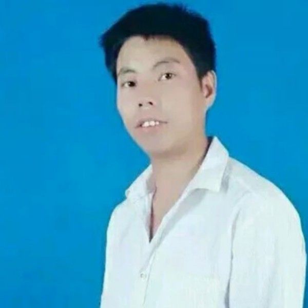王泽维的照片