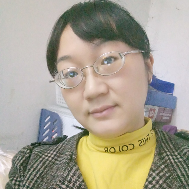 优雅秋月的照片
